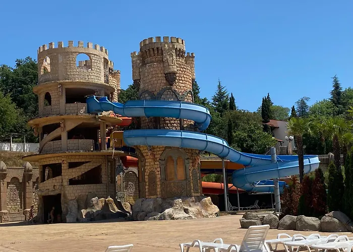 Astoria Ii 24 One Bedroom Apartment *