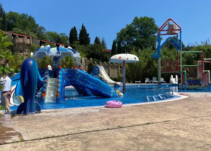 Apartment Astoria Ii 24 One Bedroom Elenite