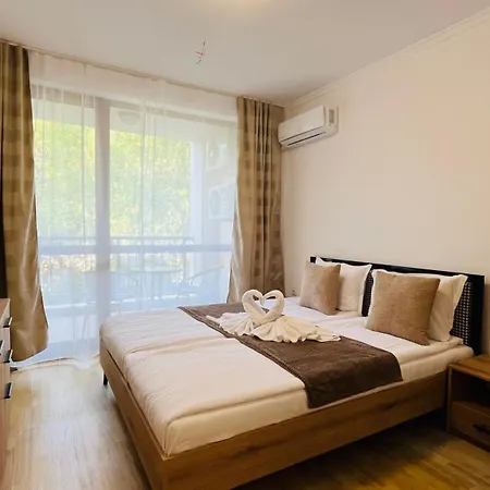 Astoria Ii 24 One Bedroom Apartment