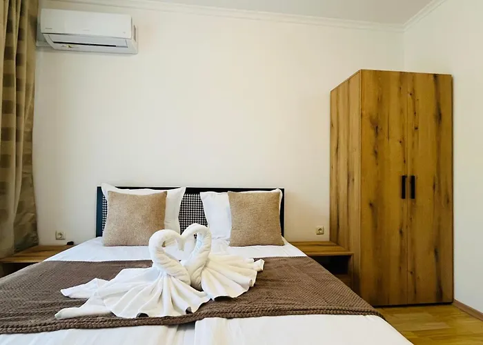 Astoria Ii 24 One Bedroom * Elenite