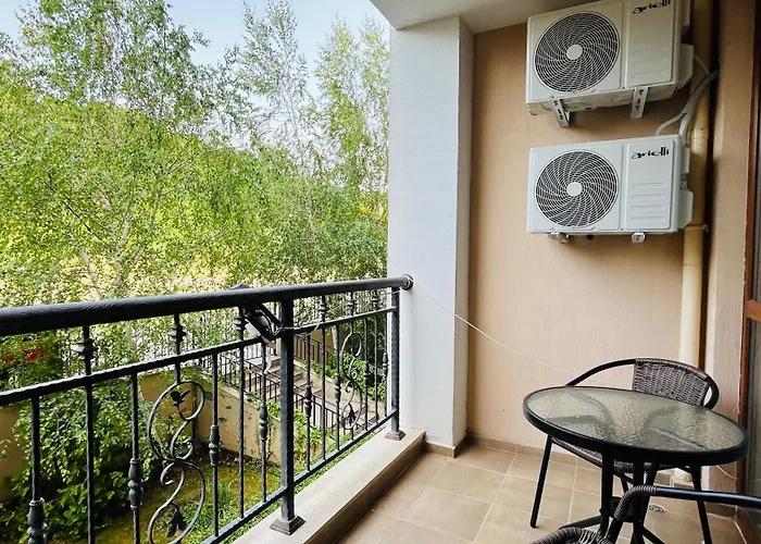 Astoria Ii 24 One Bedroom Elenite