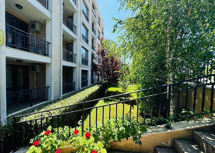 Astoria Ii 24 One Bedroom